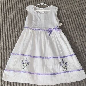 Girl’s Dress